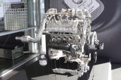 one man - one engine_9798
