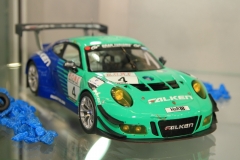 Falken-Porsche 1-43 von Minichamps_Strähle-Foto