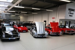 11-ClassicHalle mit Oldtimern