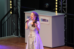 Live-Gesang-auf-der-Buehne-bot-der-SWR_IMG_6350