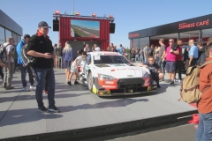 Für-die-Fans-ist-allerhand-bei-der-DTM-geboten