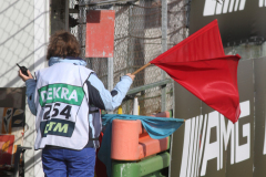 Die-rote-Abbruch-Flagge-musste-oft-geschwenkt-werden_Strähle-Foto_0041