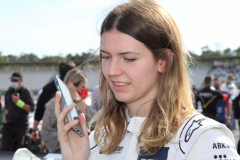 Esmee-Hawkey-steuert-einen-Lamborghini-T3_Strähle-Foto_0339