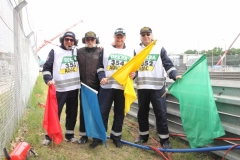 Harry, Wolfgang, Marcus und Peter sind Marshals an der Strecke_9948