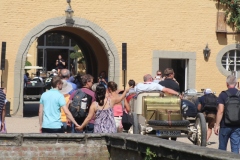 8-Schloss