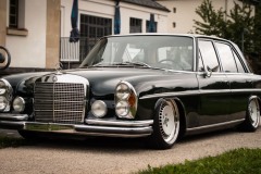Mercedes-Benz-280SE-W108