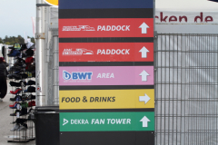 Hinweise-im-Paddock-Aerea_5755