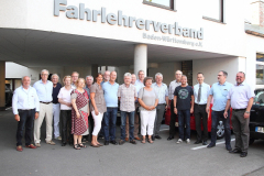 Otto-Hofmayer-links-mit-dem-VdM-2017-beim-Fahhrelehrerband_Foto-Eberhard-Straehle