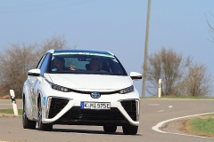 10   Nicht im Rallyeauto - Isolde Holderied mit Steffen Baur im Toyota Mirai (2016)