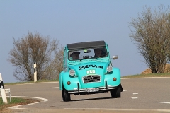 14      vive la France - H. J. Sommerauer und Th. Albrecht im 2CV