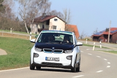 7    Thomas und Petra Kaspar in ihrem BMW i3 von 2014