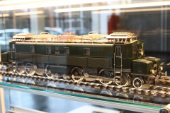 Maerklin-E-Lok-14201-SBB-der-Spur-1