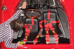 Einparken-eines-Ferrari-Rennboliden_3638