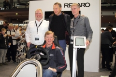 Gruppenbild-mit-Walter-Röhrl-vorne-und-CEO-Ulrich-J.-Severin-Rennfahrer-Fank-Stippler-und-dem-Chefkonstrukteur-Frank-Beermann_3738