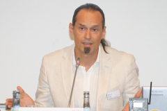 Armin-Pohl-hilft-jungen-Leuten-beim-Startup-