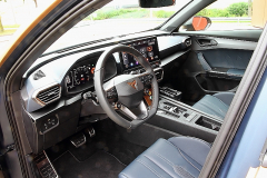 Seriencockpit-im-Formentor-VZ5_0095