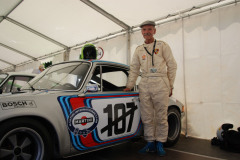 Steckkoenig_am_Auto_red