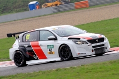 IMG_L.Niedertscheider im Peugeot 308 TCR