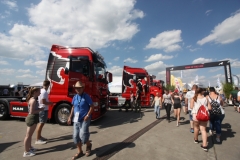 4-Fan Village