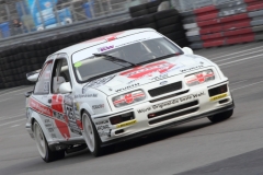 Armin-Hahne-und-Michael-Schneider-teilten-sich-den-Ford-Sierra-RS-500-von-1988