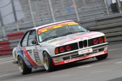 Rennlegende-Olaf-Manthey-im-BMW-635-CSi-von-1988